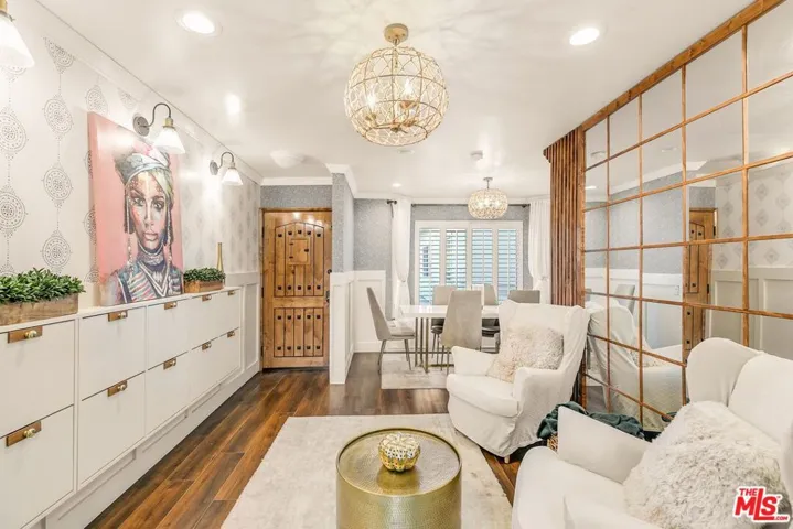 14050 Magnolia Boulevard 312, Sherman Oaks, California 91423
