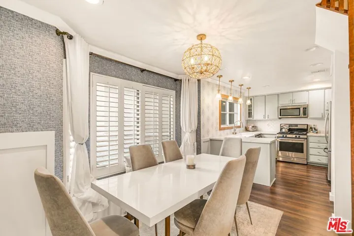 14050 Magnolia Boulevard 312, Sherman Oaks, California 91423