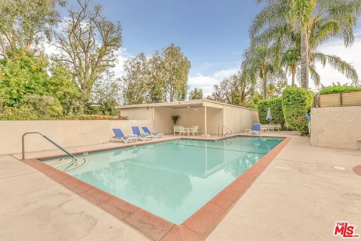 14050 Magnolia Boulevard 312, Sherman Oaks, California 91423