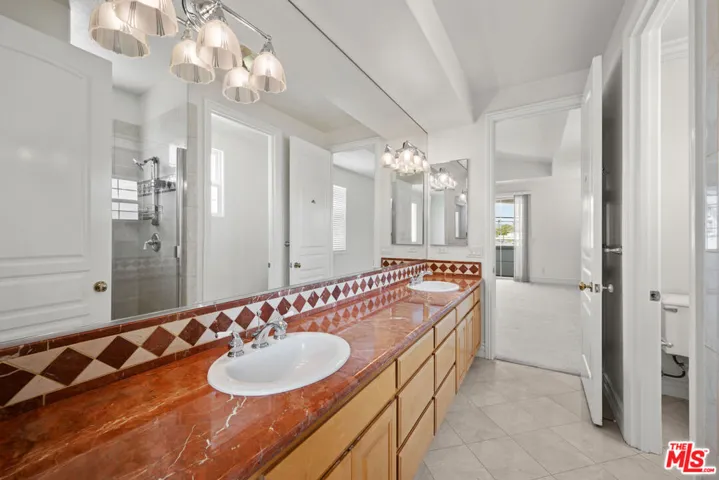 1756 Ruhland Avenue, Manhattan Beach, California 90266