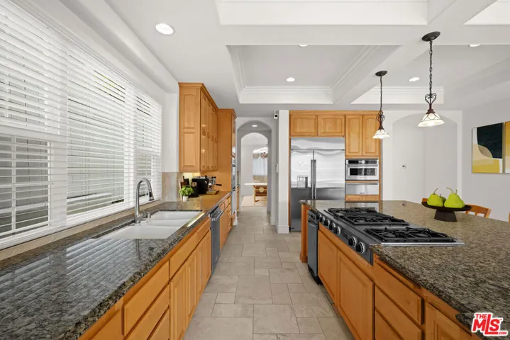 1756 Ruhland Avenue, Manhattan Beach, California 90266