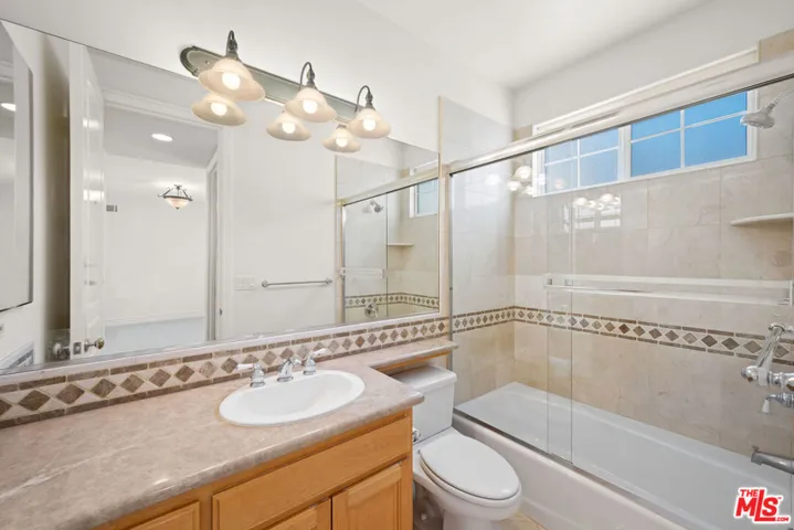 1756 Ruhland Avenue, Manhattan Beach, California 90266