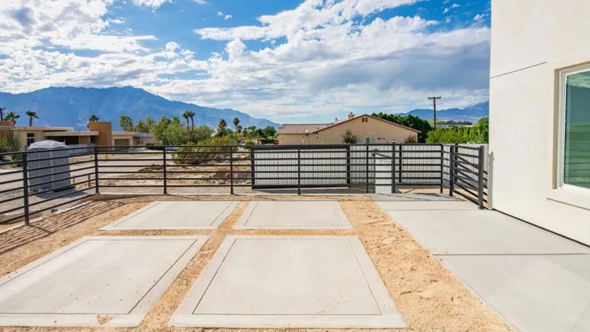 17-Were Focused 66760 Buckboard Ext-18