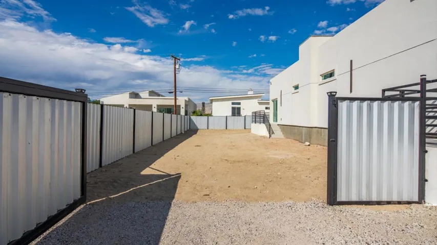 06-Were Focused 66760 Buckboard Ext-7