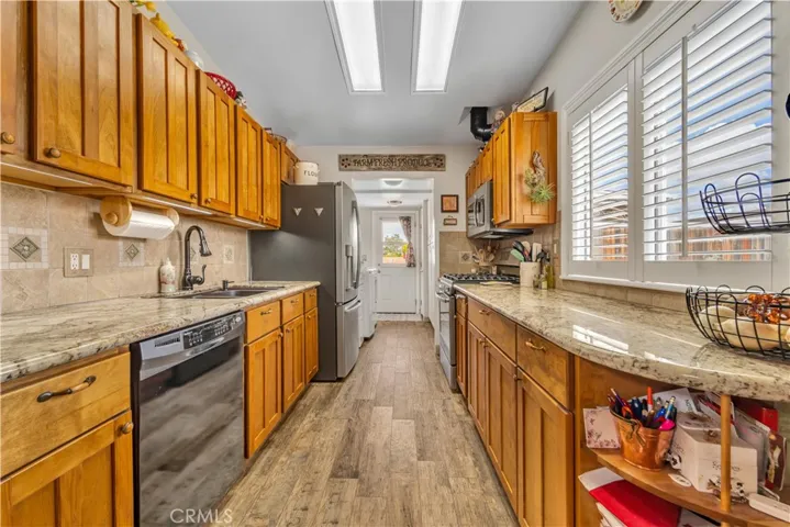 43516 18th W, Lancaster, California 93534