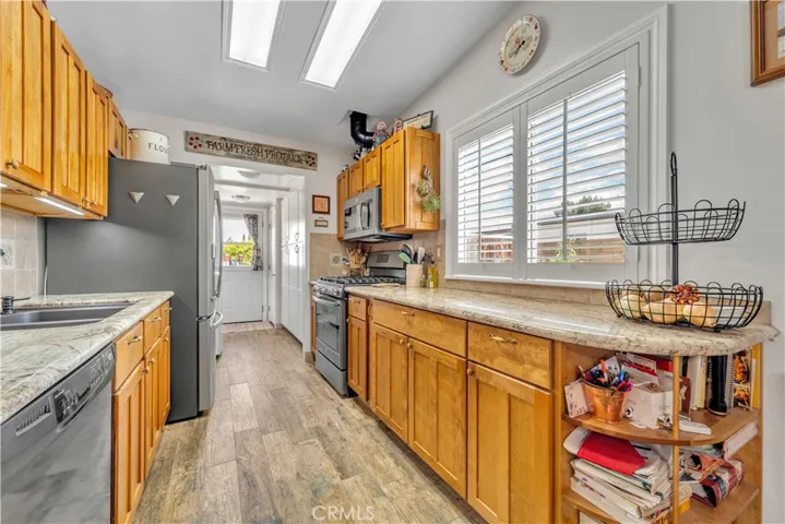 43516 18th W, Lancaster, California 93534