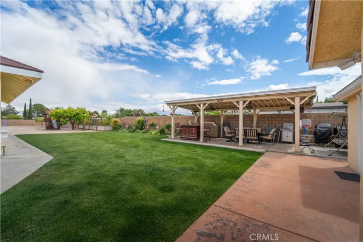 43516 18th W, Lancaster, California 93534