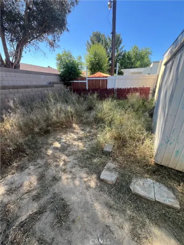 1717 E Ave I 31, Lancaster, California 93535