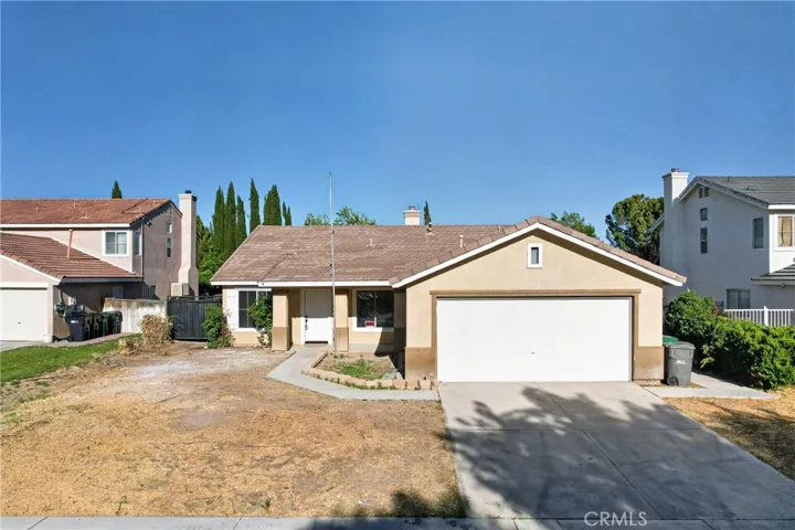 44746 Ranchwood, Lancaster, California 93536