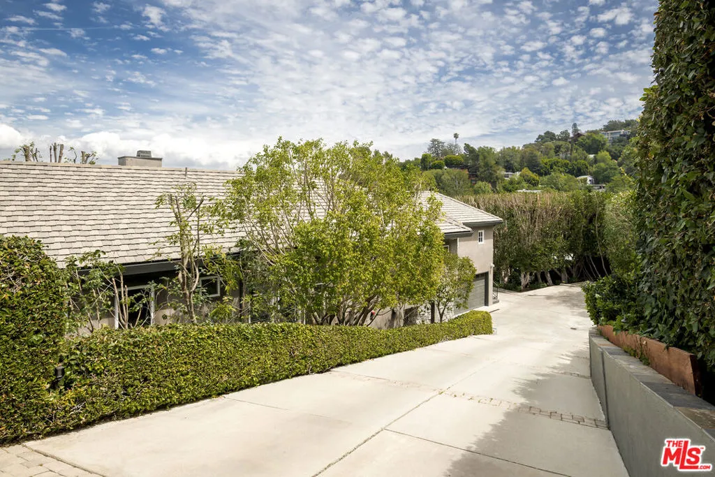 12917 Galewood Street, Studio City, California 91604 — photo 5