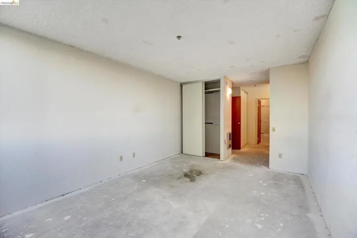 Spare room with concrete flooring