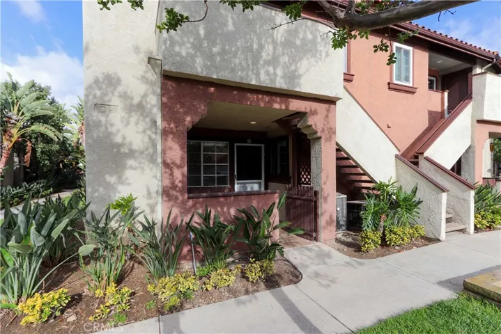 Exterior/Front Door