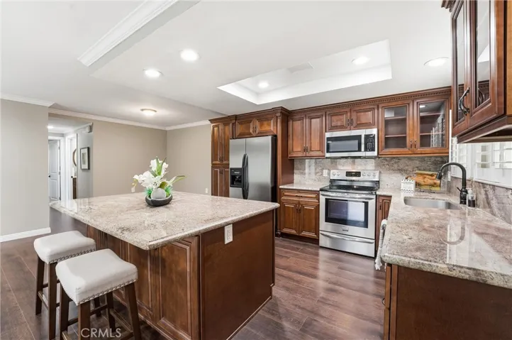 2106 #o Ronda Granada, Laguna Woods, California 92637