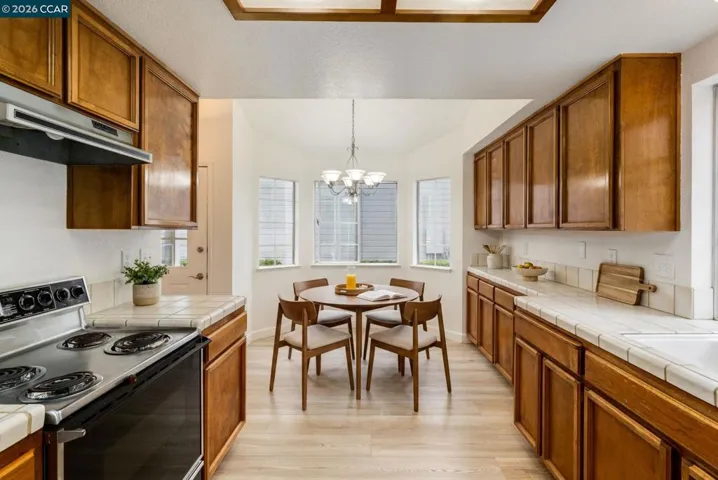 Virtually staged Photo