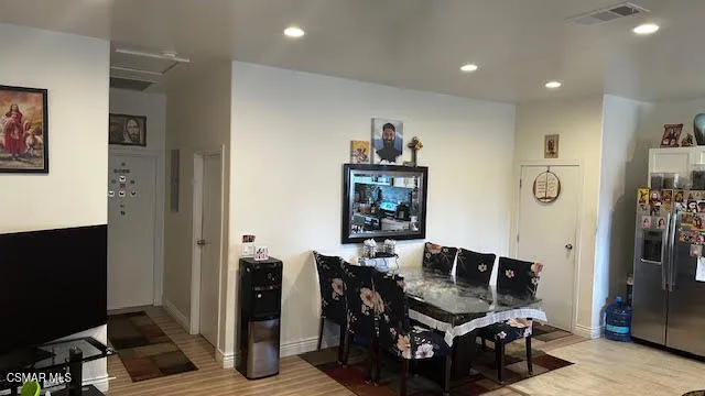 Dining Area;Indoor Laundry