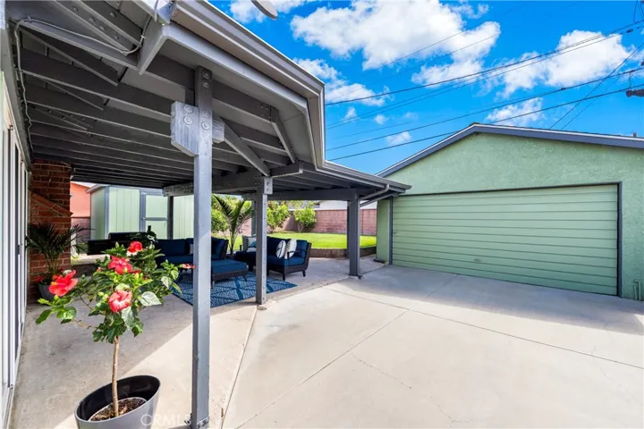 Compound-like back yard and patio, private and spacious, very useable.