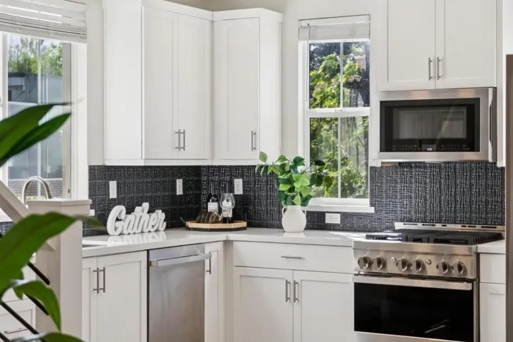 663 Alamo Court, Mountain View, California 94043