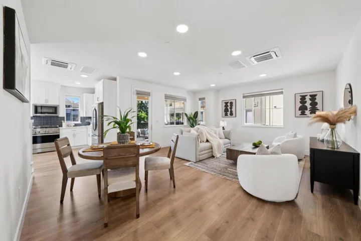 663 Alamo Court, Mountain View, California 94043