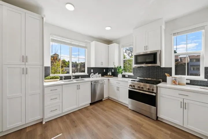 663 Alamo Court, Mountain View, California 94043