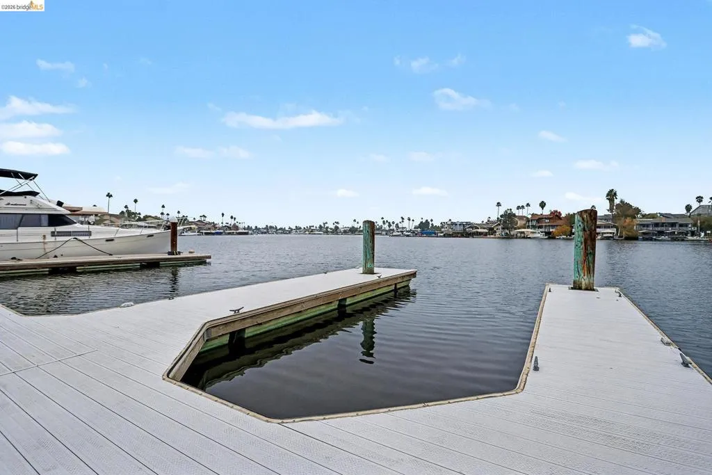 Dock