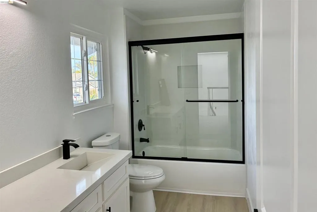 Full Bath