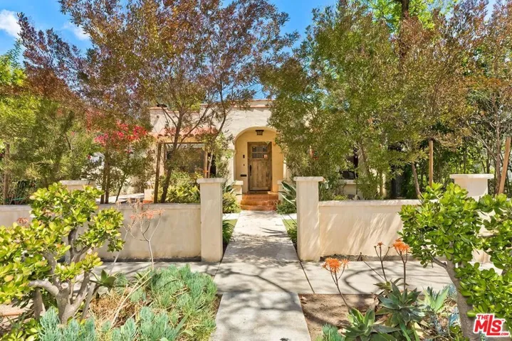 4250 La Salle Avenue, Culver City, California 90232