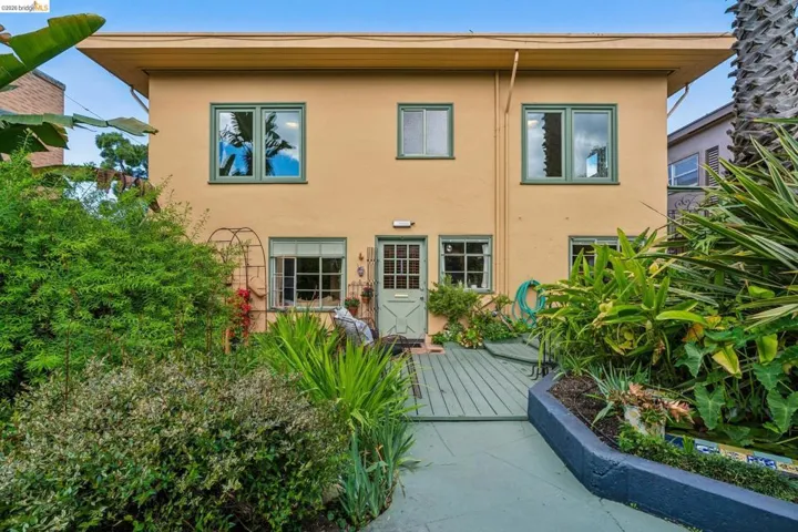 5108 Coronado Ave, Oakland, California 94618