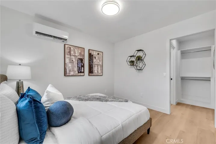 Main House: Bedroom 1