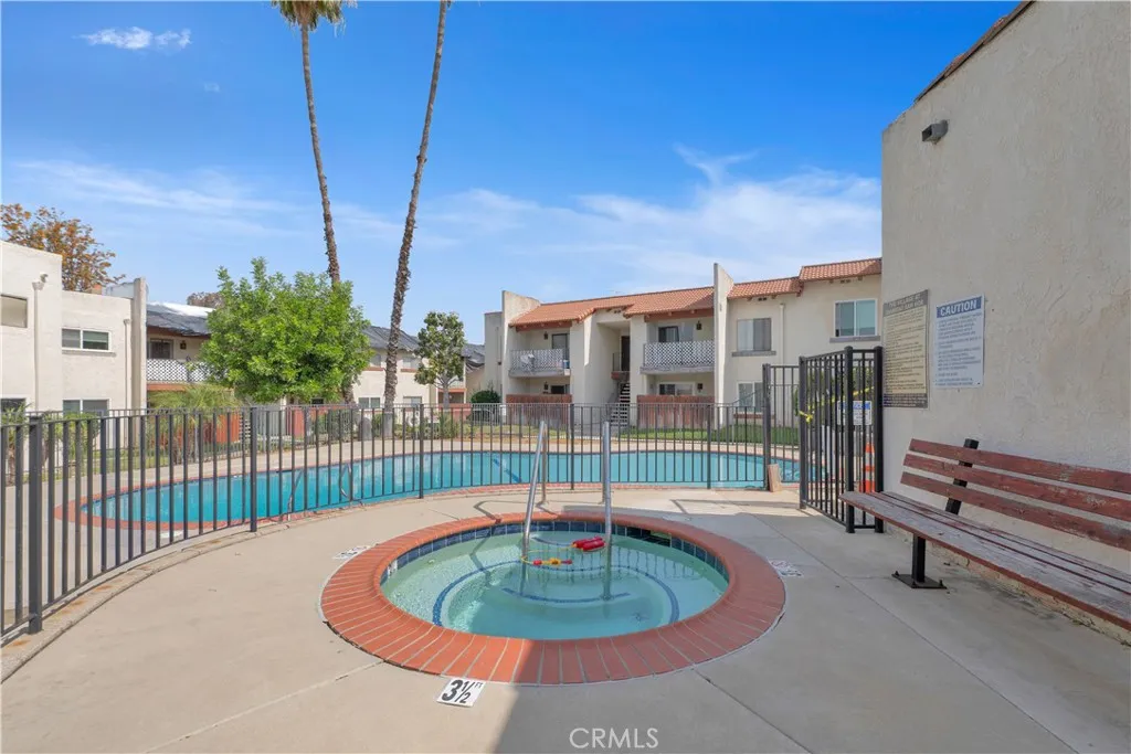 COMMUNITY JACUZZI