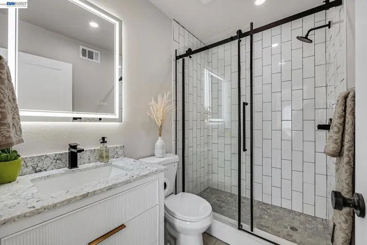 Bedroom 4 with bathroom