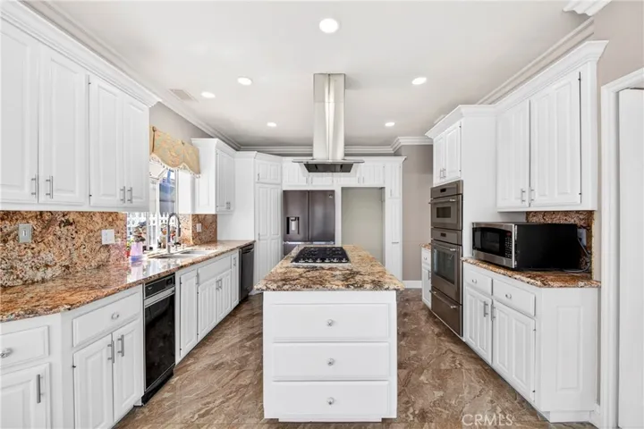 13445 Anchor, Victorville, California 92395