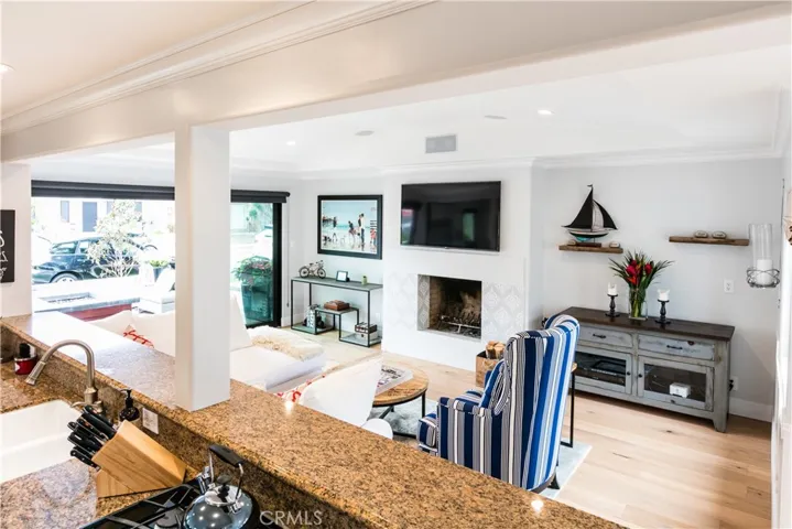 617 Begonia Avenue, Corona Del Mar, California 92625