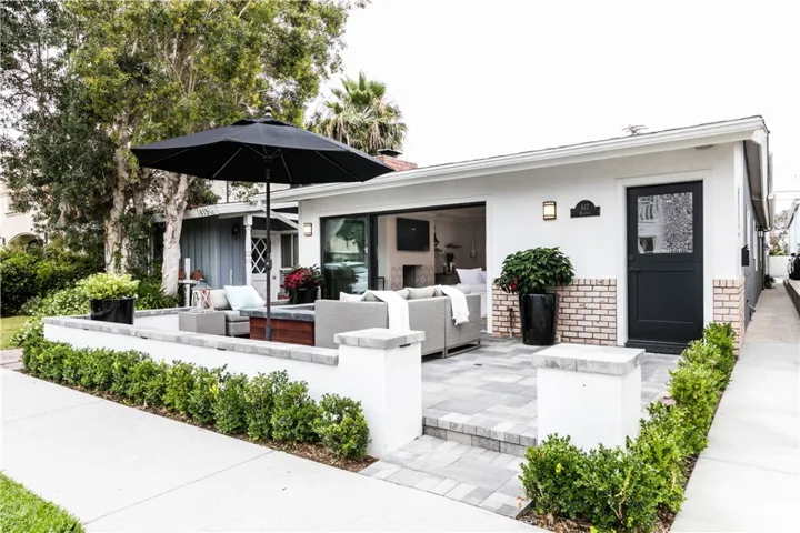 617 Begonia Avenue, Corona Del Mar, California 92625