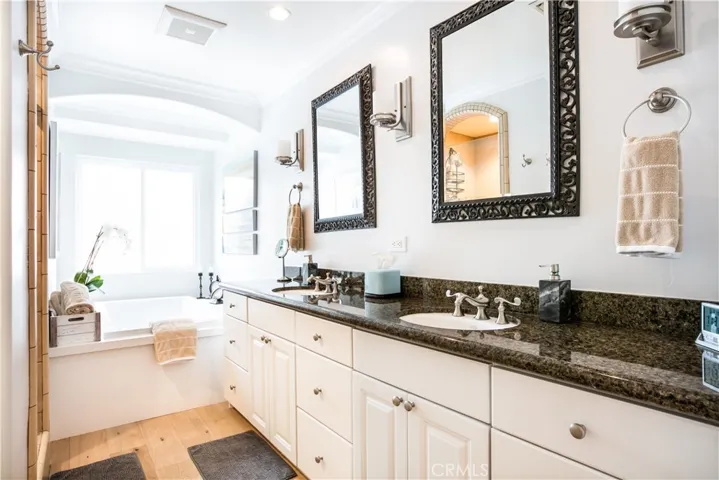 617 Begonia Avenue, Corona Del Mar, California 92625