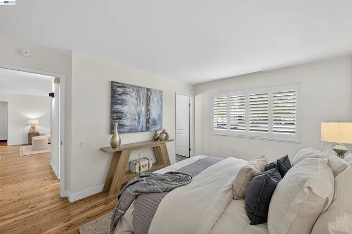 VIEW OUT PRIMARY TO HALLWAY