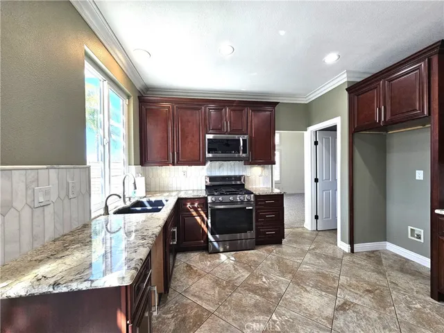 2938 S Buena Vista, Corona, California 92882