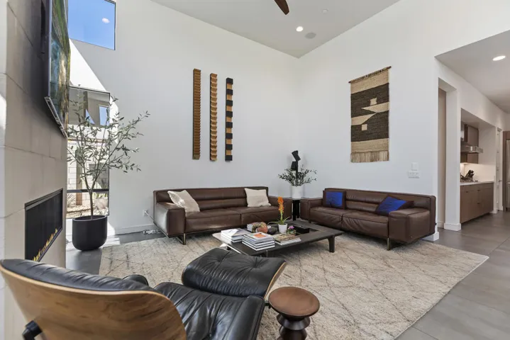 32-Family Room