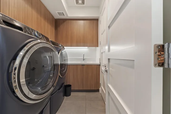 46-Laundry Room