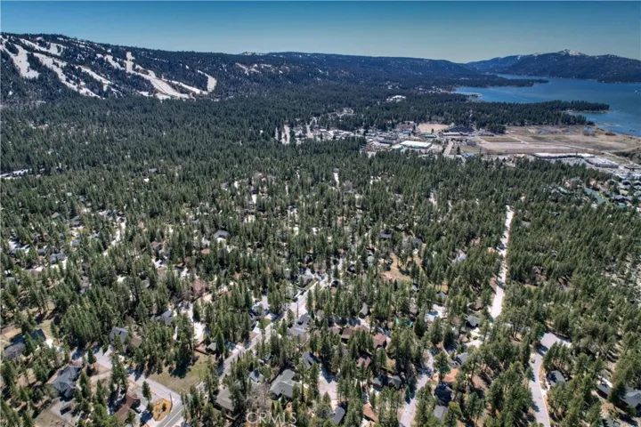 150 Lodgepole, Big Bear Lake, California 92315