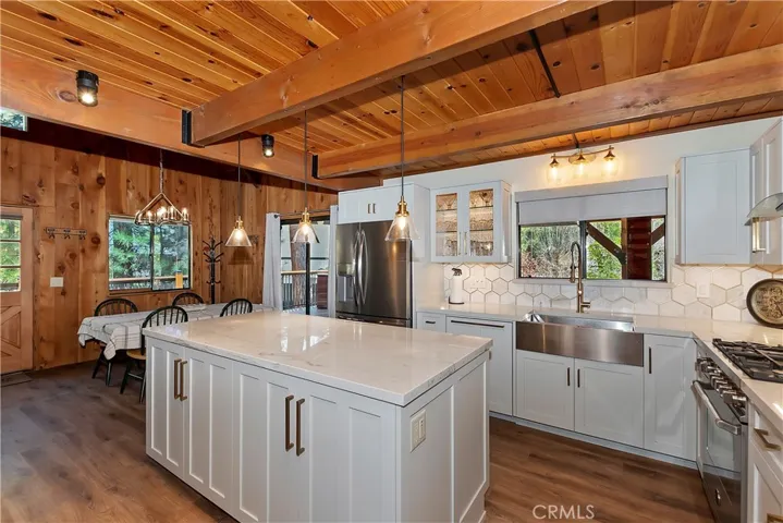 150 Lodgepole, Big Bear Lake, California 92315