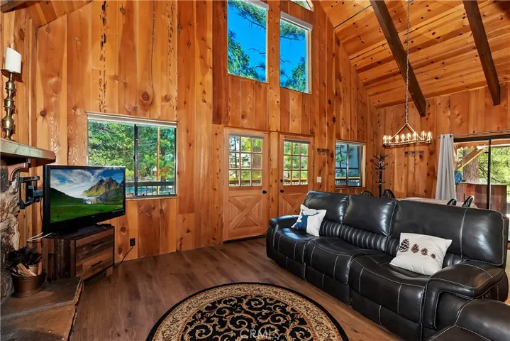 150 Lodgepole, Big Bear Lake, California 92315
