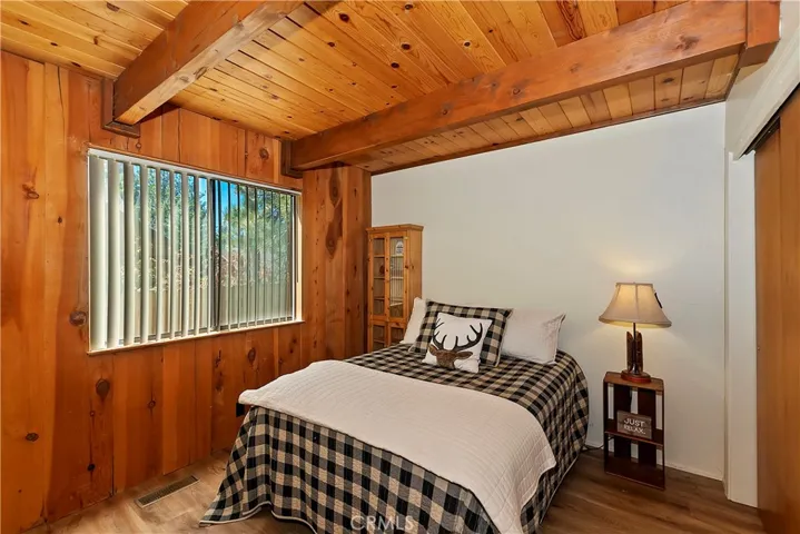 150 Lodgepole, Big Bear Lake, California 92315