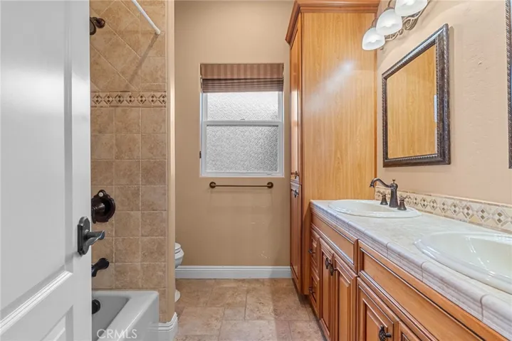Bathroom 4