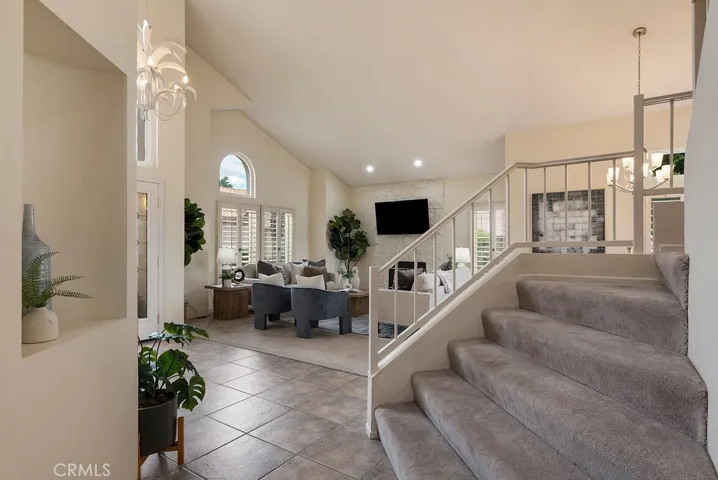 368 Oakmont, Palm Desert, California 92211