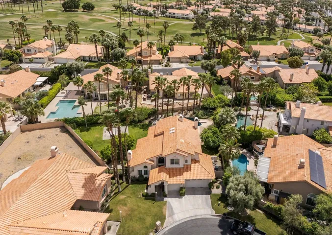 368 Oakmont, Palm Desert, California 92211
