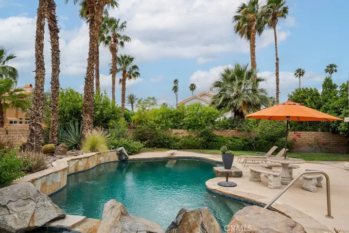 368 Oakmont, Palm Desert, California 92211