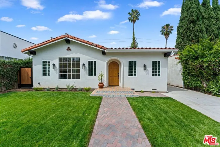 9005 Rosewood Avenue, West Hollywood, California 90048