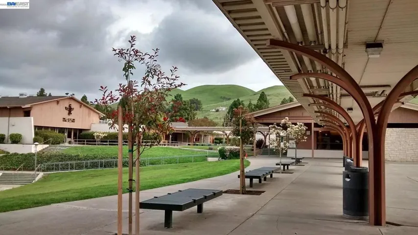 MSJ High School