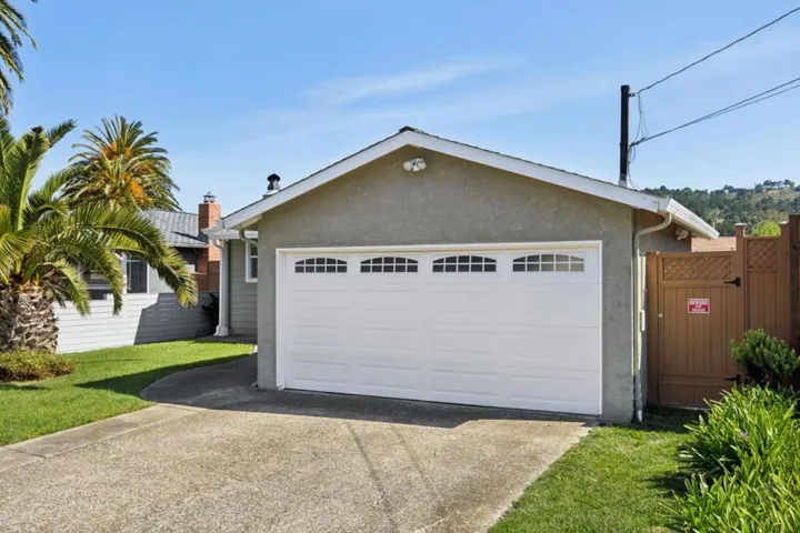 735 Montezuma Drive, Pacifica, California 94044