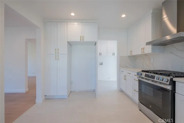 14418 Martha Street, Sherman Oaks, California 91401